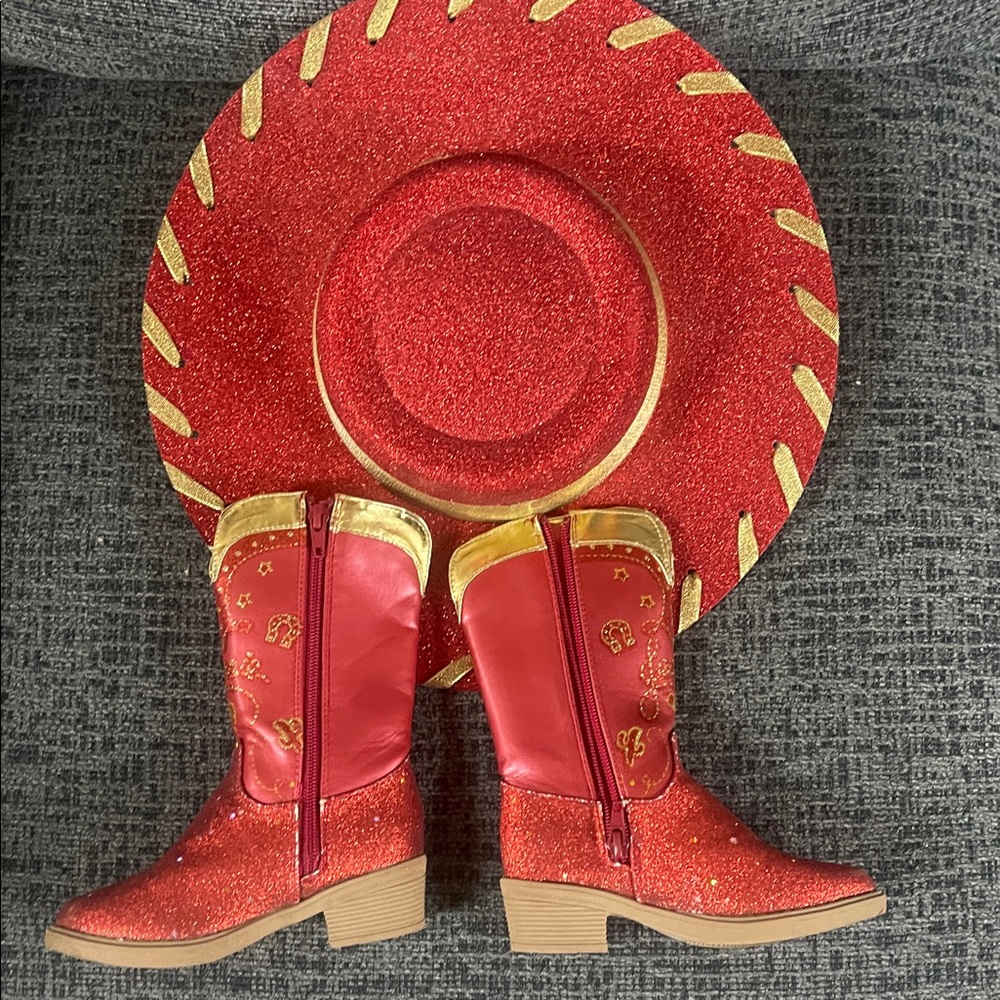 TOY STORY JESSIE HAT PANTS AND BOOTS FOR HALLOWEEN